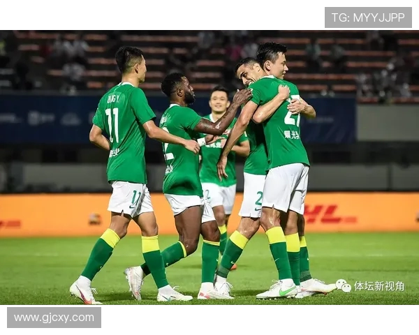 上海足球队在奥运会积分榜上以75分稳居第一名，展现强劲实力