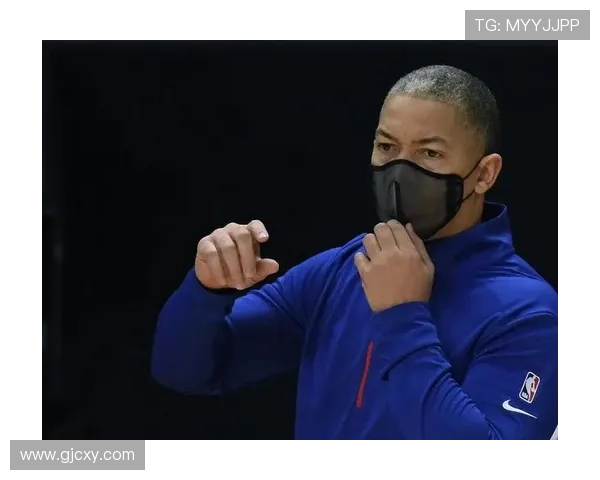 广州网球队的包夹战术解析与实战应用探讨