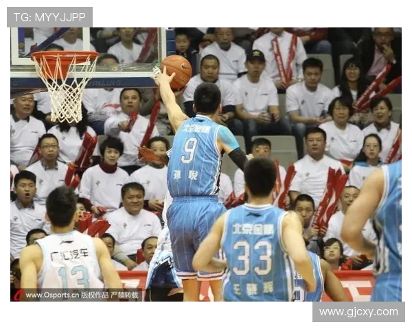 聚焦北京篮球队个人能力提升与团队协作的关系探讨