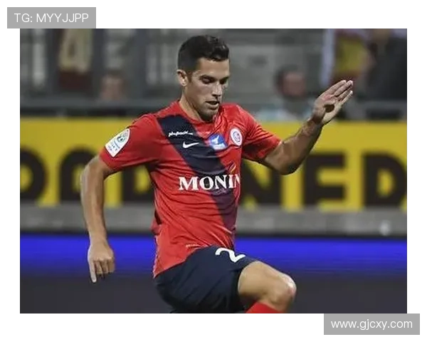 GFC阿与沙托鲁的激烈对决揭示足球战术与团队合作的魅力 GFC阿与沙托鲁的激烈对决揭示足球战术与团队合作的魅力