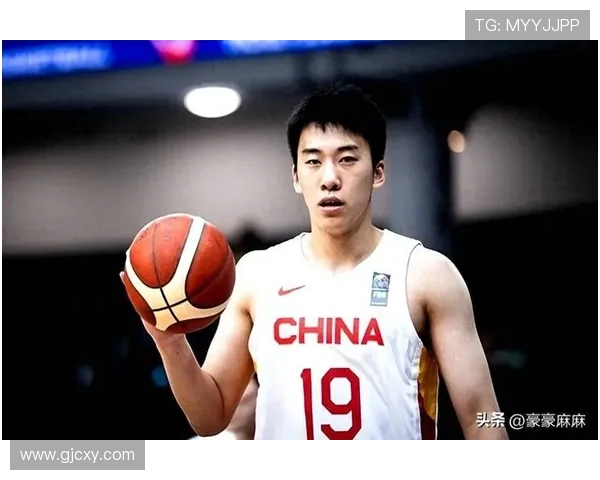 周鹏：从篮球场上的传奇到社会公益的先锋之路