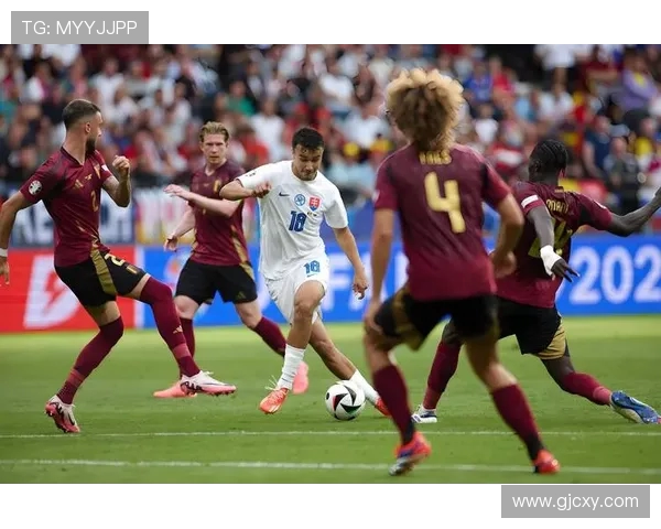 法国21对决斯洛伐克精彩赛事回顾与分析 法国21对决斯洛伐克精彩赛事回顾与分析