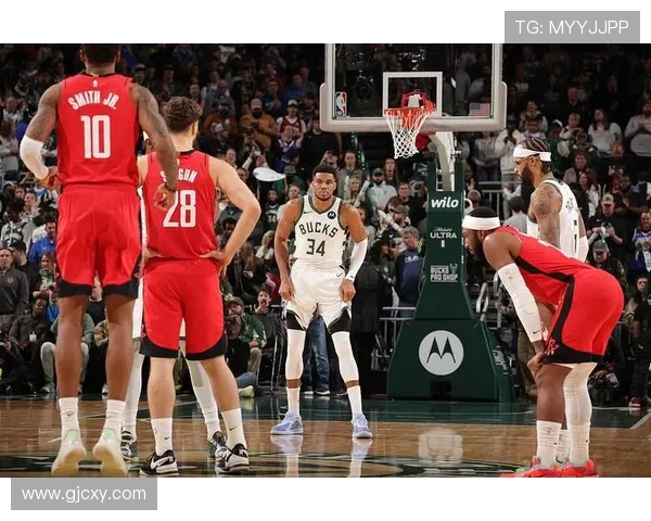 火箭与雄鹿激情对决2020年8月3日全程在线直播精彩瞬间回顾