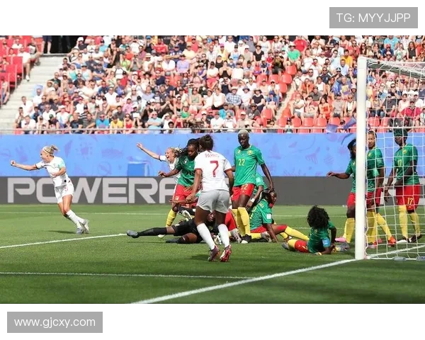 英格兰女足与挪威女足激战正酣谁能在这场对决中胜出