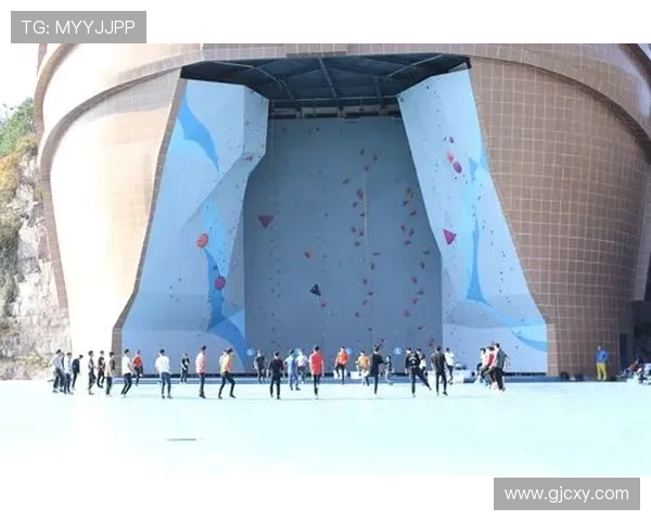 广州攀岩队如何引领节奏革新助力运动员全面提升与发展