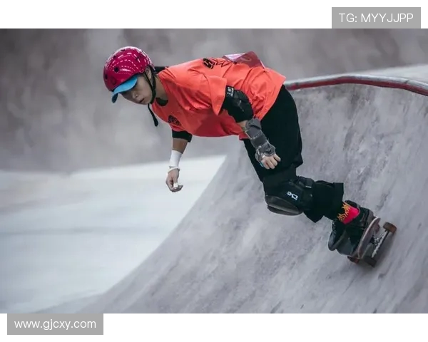 成都滑板精英赛精彩点评：滑板队展现出卓越灵活性与团队默契